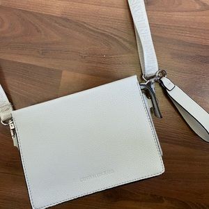 Calvin Klein Cross body bag